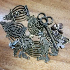 アクセサリーパーツ　チャーム(20個)
