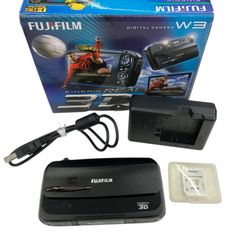 極美品✨FUJIFILMFinePix REAL 3D W3 デジカメ 付属品 極美品✨FUJIFILMFinePix REAL 3D W3 デジカメ 付属品 - メルカリ