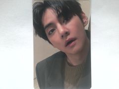 BTS BE JPFC 特典　ホログラムトレカ　テテ　テヒョン　V BTS】‪☆201-09☆フォトカード ホログラム V テヒョン テテ - メルカリ‬