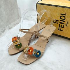 FENDI サンダル ファー ビジュー ストラップ/パステルカラー - メルカリ