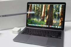 中古一体型パソコン DELL Inspiron 24 5410 Windows11+office 第12世代