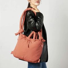 リアルファー ツモリチサト 赤いファーがついたリュック ナップ ザック 