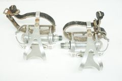 Campagnolo カンパニョーロ レザー トゥーストラップ トゥークリップ プライスダウン開始】カンパニョーロ CAMPAGNOLO 軽合トゥークリップ