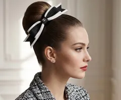 値下げ早い者勝ち！極美品 CHANEL シャネル 22P ココマーク リボンバレッタ ペーパー コットン ヘアクリップ ブラック×ホワイト　2A48のサムネイル