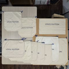 43枚‼️LOUIS VUITTON ルイヴィトン保存袋白のみ小サイズ - メルカリ