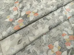 平和屋着物●都喜ヱ門　本場大島紬　白大島　一元7マルキ　総絣　草花文　藤絹織物謹製　正絹　逸品　AABH5345ph 平和屋着物○都喜ヱ門 本場大島紬 白大島 一元7マルキ 総絣 草花文 藤