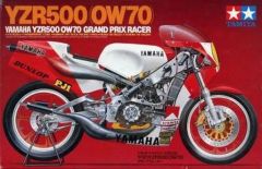 PROTAR 1/9 YAMAHA YZ500 JOHNNY CECOTTO - メルカリ