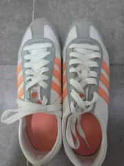 アディダス 3本線 白/オレンジ スニーカー