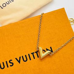 ✨極美品✨ ルイヴィトン LVサークル ネックレストップ M68074 - メルカリ ✨極美品✨ ルイヴィトン LVサークル ネックレストップ M68074 - メルカリ