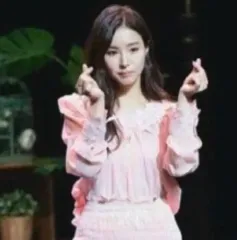 ピンク レース ブラウス