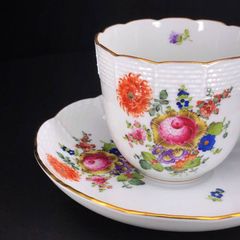 マイセン 金彩 インドの華 多彩色 モカカップ＆ソーサー ① - メルカリ