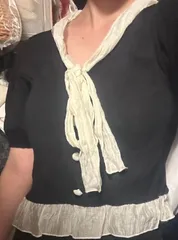 ニット/セーター M ブラック ニット 無地 フリル リボン ショート丈 半袖 Vネック