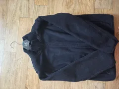 ユニクロ ブラック フリース ジップアップ