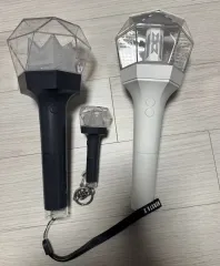 MONSTA X(モンスタエックス・モネク) 応援ペンライト モネク ペンライト 2 モネク ペンライト 3 モネク ペンライト キーホルダー まとめ