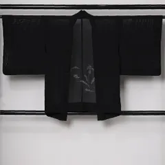 夏物 黒羽織 絽 身丈79cm 裄丈64cm 正絹 Sランク インフォーマル Mサイズ 紐あり 菖蒲 シック 気品 黒系 RP 1233-12735