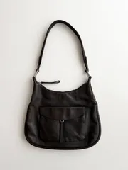 FW1999 PRADA LEATHER SHOULDER BAG プラダ　1999年　 archive アーカイブ　campaign レザー　ショルダーバッグ　90s プラダ　レザー　バッグ