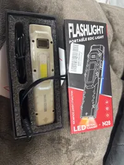 K01 訳あり　EDC 懐中電灯 強力【2026新規・超高輝度】小型 ledライト 軍用 最強 13モード調光 デジタル残量表示 多機能 COB作業灯 白・黄色光源 Type-C充電式 IPX6防水 帽かけ式懐中電灯 散歩 登山 探検 点検 警備 巡視