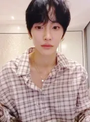 セター ピンク CHECK シャツ / ウォンビン(WONBIN) 着用 / 新品