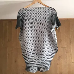 美品 ISSEY MIYAKE イッセイミヤケ 　プリーツ　チュニック　ワンピース　2　 IM31FJ633のサムネイル