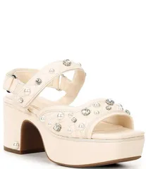 ジャンビニ レディース シューズ サンダル プラットフォーム キルティング レザー Gianni Bini Zoeyy Three Quilted Leather Pearl and Jewel Ornamented Square Toe Platform S