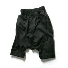 JULIUS アクリルファージオメトリックパンツ 美品‼️JULIUS 23SS サテンジオメトリックオーバークロッチハーフ