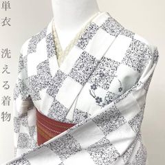 小紋(単衣) (雪輪に桜文様 飛び柄 ちりめん 裄たっぷり 薄グレー色系