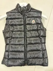 正規品) モンクレール レディース ダウン ベスト 00サイズ ブラック