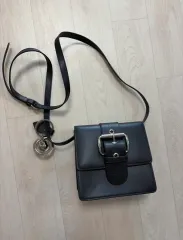 ヴィヴィアン・ウエストウッド クロスバック (キーホルダー 含む)