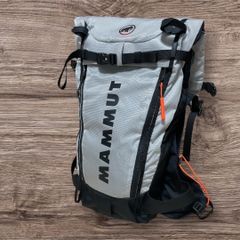 MAMMUT TRION 50 バックパック リュック アイゼンケース付き - メルカリ