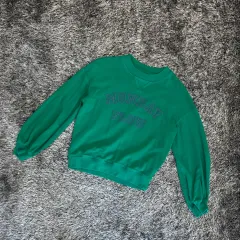 マンデーフルのースウェット (FREE)