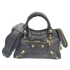 【中古】CHANEL シャネル ミニマトラッセ ミニマトラッセ20 チェーンショルダー ラムスキン 1番台 ブラック ゴールド金具 ショルダーバッグ ココマーク ターンロック 肩掛け お洒落 お出かけ 鞄 かばん 【ブランドギャラリー心斎橋店】 CHANEL - 【中古】CHANEL シャネル ミニマトラッセ ミニマトラッセ20
