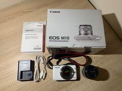 Canon EOS M10 ホワイト｜ダブルレンズ＋トイレンズ・ケース・SD付き