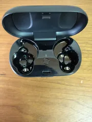 美品　BOSE QuietComfort Earbuds 　イヤホンケース　充電器