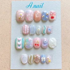 【個性派ネイルチップ】フルセット パステルカラー ピンク ブルー さくらんぼ チェリー うねうね 個性的 ゆめかわ y2k ワンホン 韓国 平成女児 全サイズ