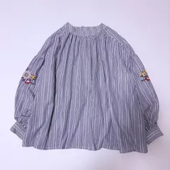 AS KNOW AS アズノウアズ 刺繍ブラウス ストライプ ボリュームスリーブ ゆったり きれいめ カジュアルのサムネイル
