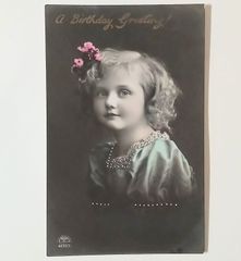 セピア色の新年 ― 薔薇を抱く少女 フランス ヴィンテージ ポストカード