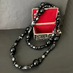 {イギリスVintage} Blackビーズのクラシカルロングネックレス