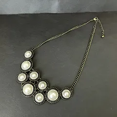 {UK vintage} クラシックシネマの輝き イミテーションパールとメタルのヴィンテージネックレス