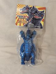 三つ首竜 未開封 ミドルサイズ シルバーメッキ ソフビ - メルカリ