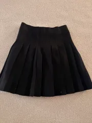 黒 プリーツ ニット ミニスカート