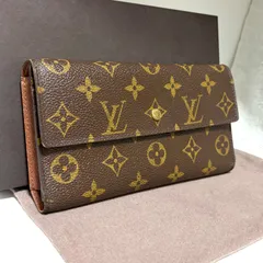 b4 ポルトフォイユ インターナショナル　ポルト トレゾール　新型　ルイ ヴィトン Louis Vuitton　3つ 三つ 折り　フラップ ボタン 式　長 財布　ロング ウォレット　モノグラム