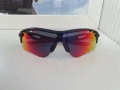 オークリー レーダーロック サングラス