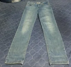 リーバイス ボーイフレンドフィット ミッドライズ ストレッチ デニムパンツ Indigo (25)