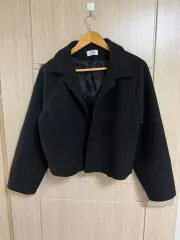 セミクロップドウールジャケット