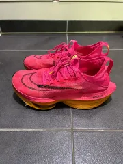 255 NIKE アルファフライ２ ハイパーピンク