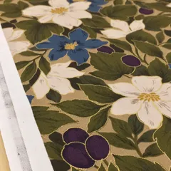 1m  KTS1100-B ネイビー　花柄 生地 和柄 綿 布 綿 ツイル レトロ コットンこばやし おしゃれ 和風 布地 110cm幅