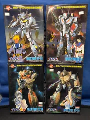 ARII アリイ 1/100 VF1-J バトロイドバルキリー 復活マクロス15周年記念 初期版 ４個まとめて プラモデル 未組立のサムネイル