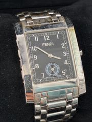 FENDI シルバー ブラック7000G 時計 メンズレディース可❗️ピン抜き付き 美品】FENDI フェンディ 7000G ブラック 腕時計 新品電池 シルバー