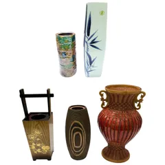 【長】新品未使用 花器5点セット 九谷焼 清香 花瓶×1点 金鳳焼 花瓶×1点 浙江工芸品 竹細工の花入れ×1点 野村工芸 柏仙 木製花入れ×1点 漆器 手桶型花入れ×1点【1046～1150KM】C10