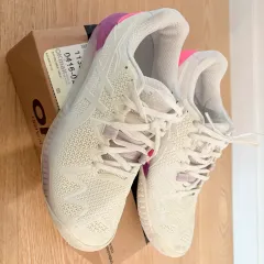 アシックス ゲル レゾリューション アイボリー テニスシューズ